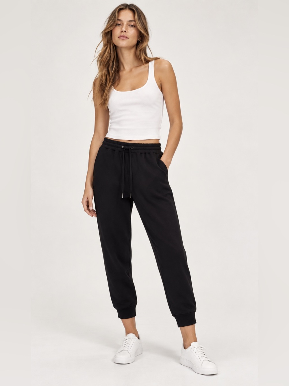 Aritzia Wilfred Buffon Pants XS Small Black Crepe Tapered Jogger Japanese Fabric
